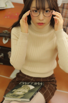 男生女生玩游戏